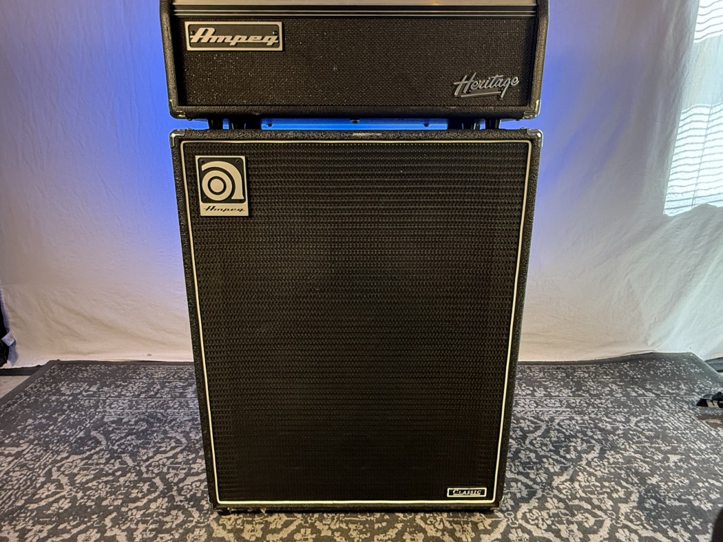 Ampeg 4x10 Bass Cab - Black Face
